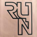 aplicação do filme de recorte de silicone