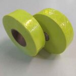 dois rolos de faixa PVC amarelo
